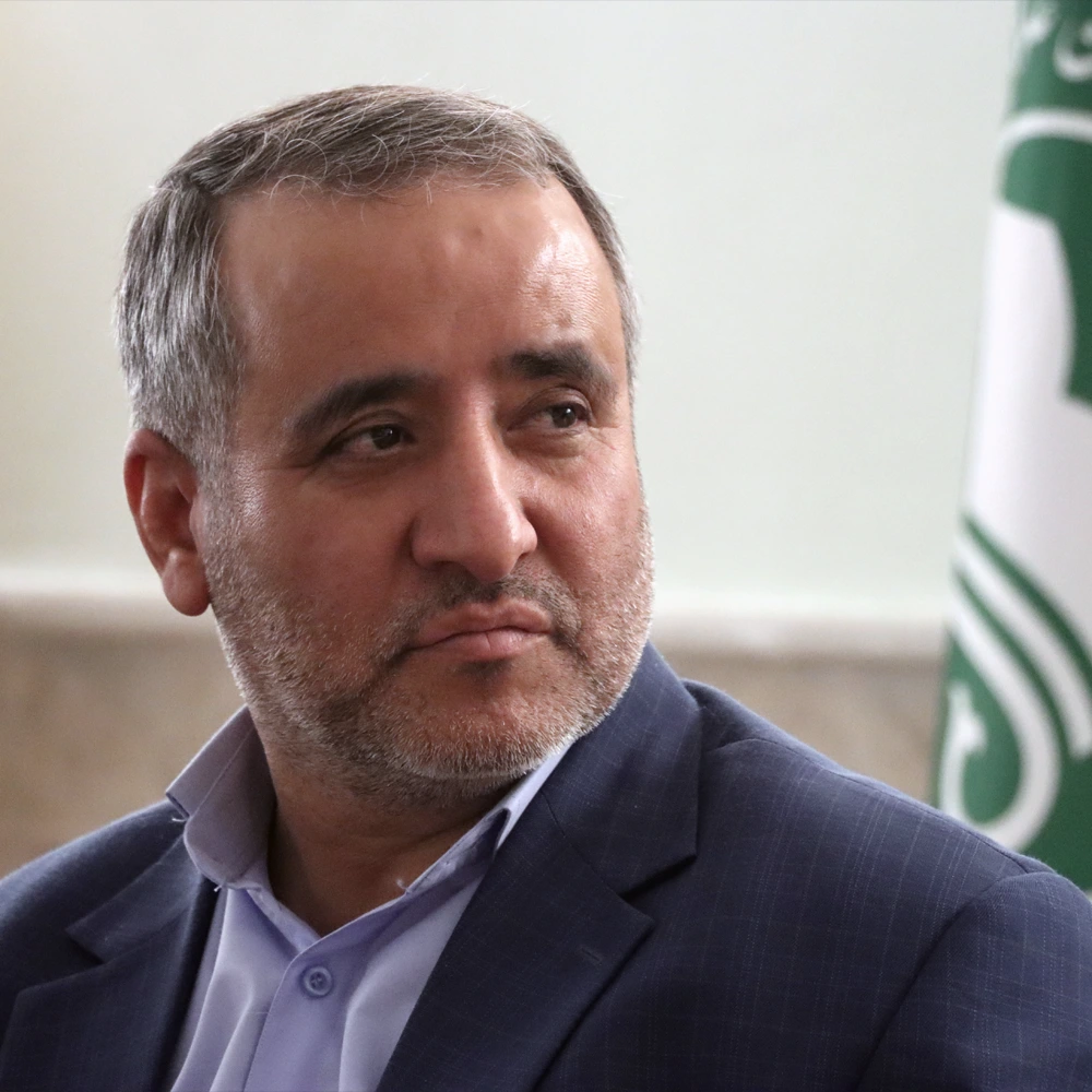 بازدید استاندار سمنان از موسسه خیریه مهد کرامت